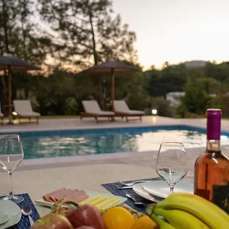 Sun's Reach Villa