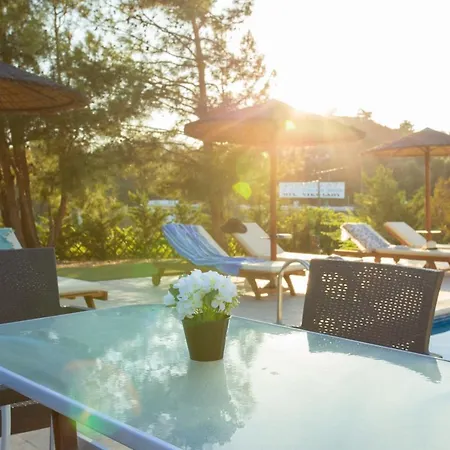 Villa Sun's Reach Tsairi